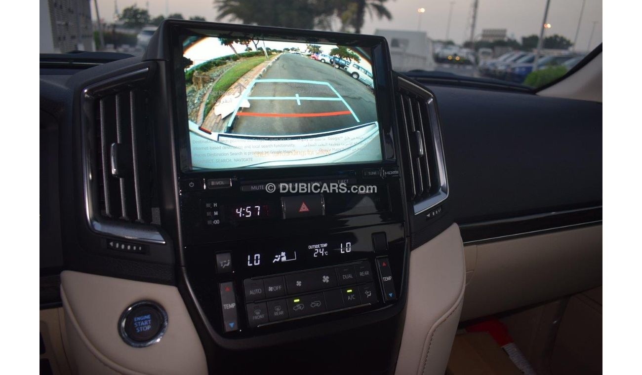 Toyota Land Cruiser 200 GXR V6 4.0L Petrol Grand Touring