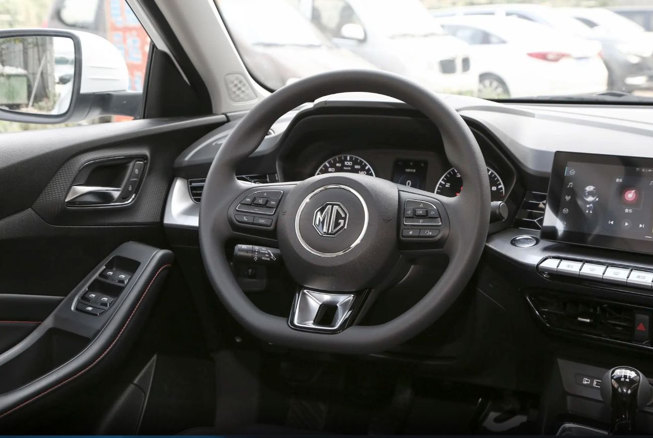 أم جي 5 180DVVT Manual Youth Style Edition