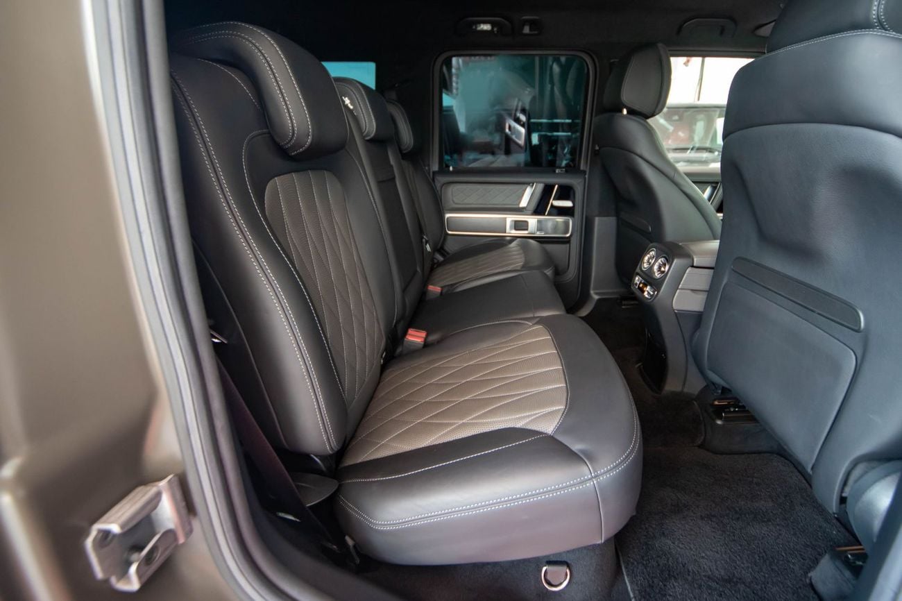 Mercedes-Benz G 63 AMG Std 4.0L