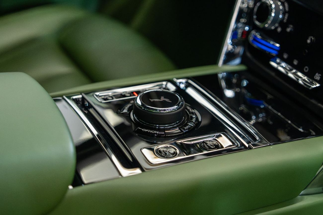 Rolls-Royce Cullinan BLACK BADGE KIT | 2023 | Full Option | 4 Yrs Warranty | Service Contract