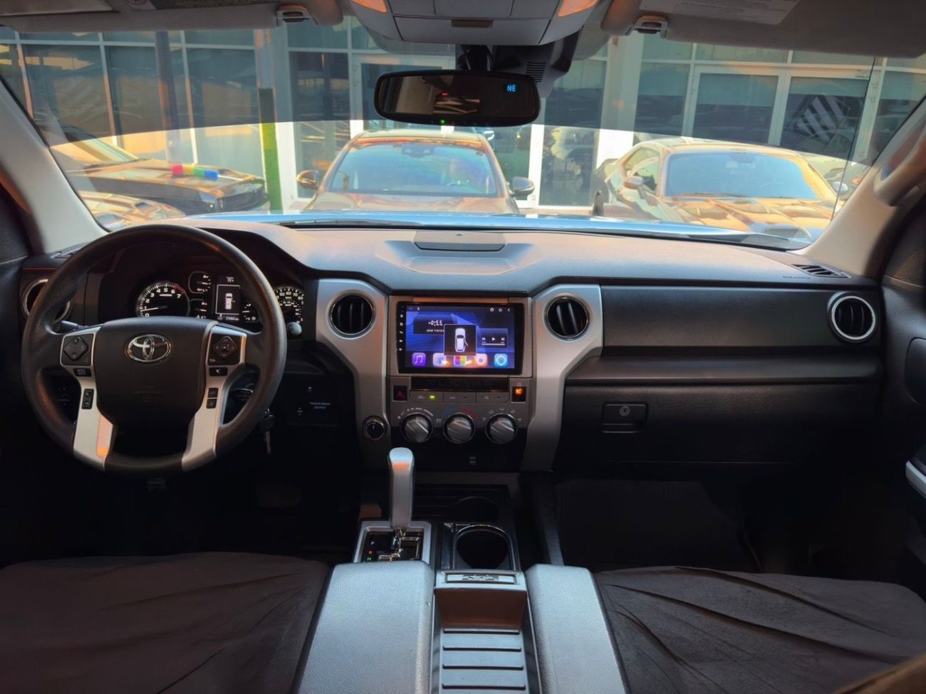 تويوتا تاندرا TOYOTA TUNDRA SR5 TRD 2019 V8  5.7L  i FORCE  Perfect condition  Zero accident