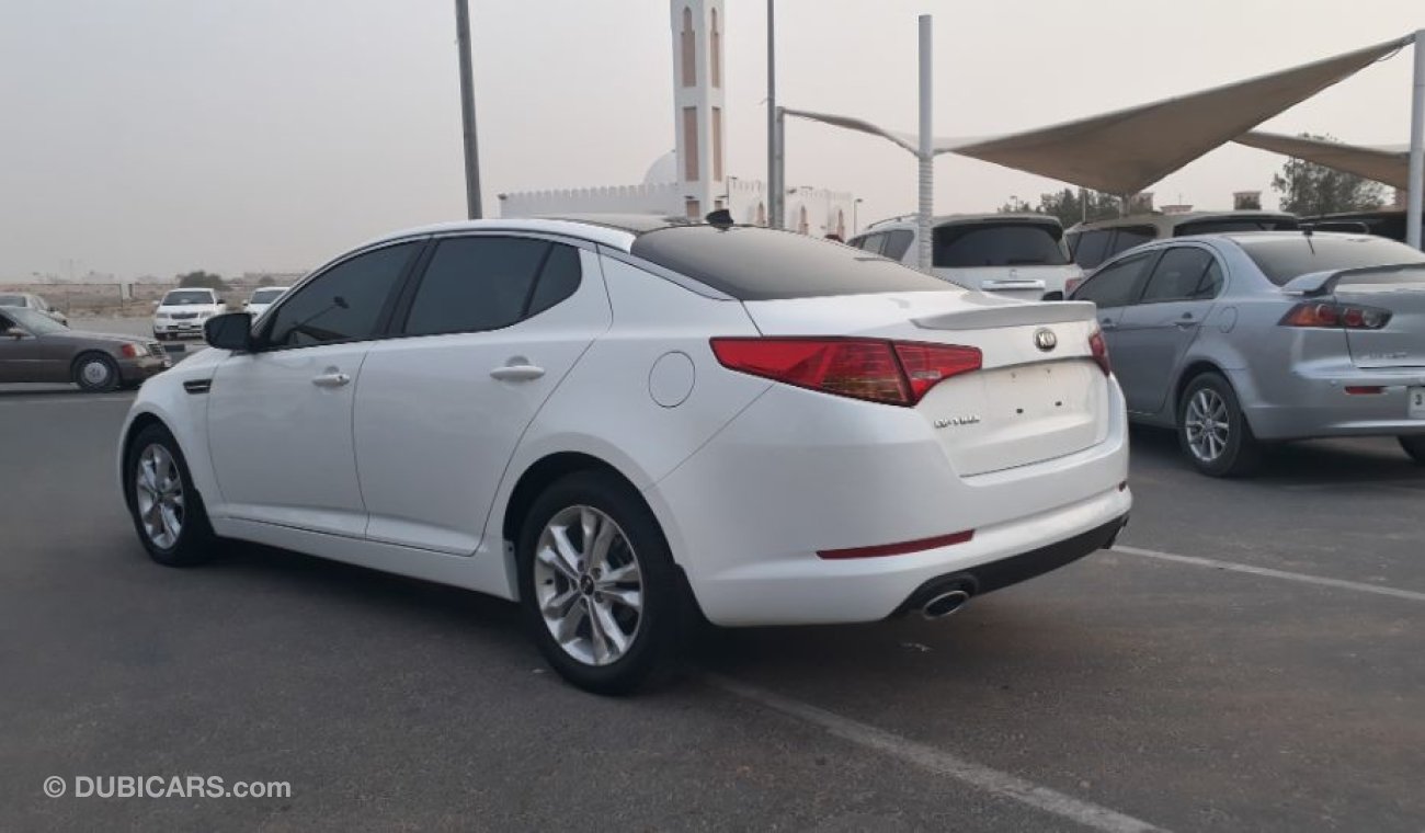 Kia Optima السيارة نظيفه جدا بحاله ممتازه بدون حوادث ضمان شاسيه جير ماكينه