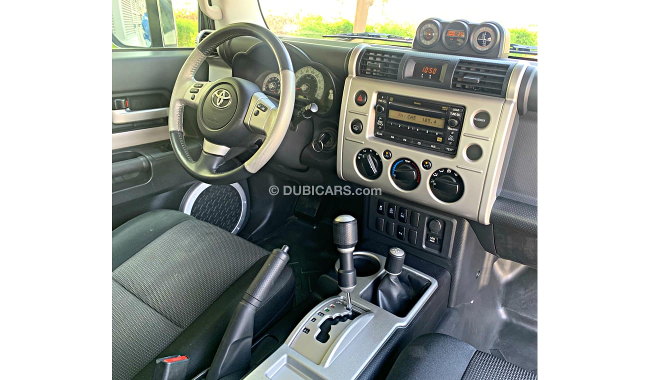 Toyota FJ Cruiser - 2014 - VXR - PRISTINE CONDITION - BANK FINANCE AVAILABLE - WARRANTY