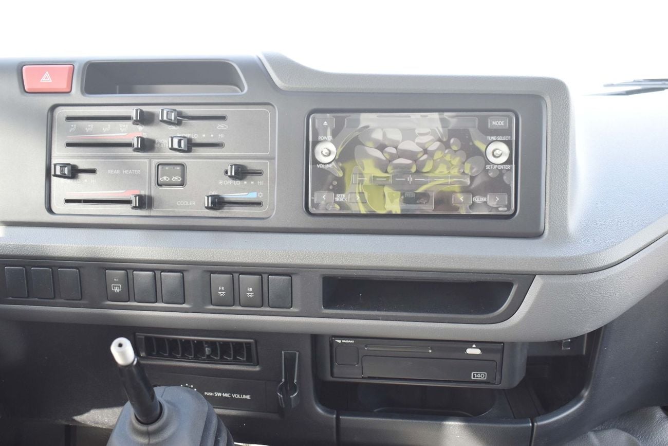 Toyota Coaster 2.7L (23-Seater) (WITH BAGGAGE RACK AND CURTAIN RAIL)