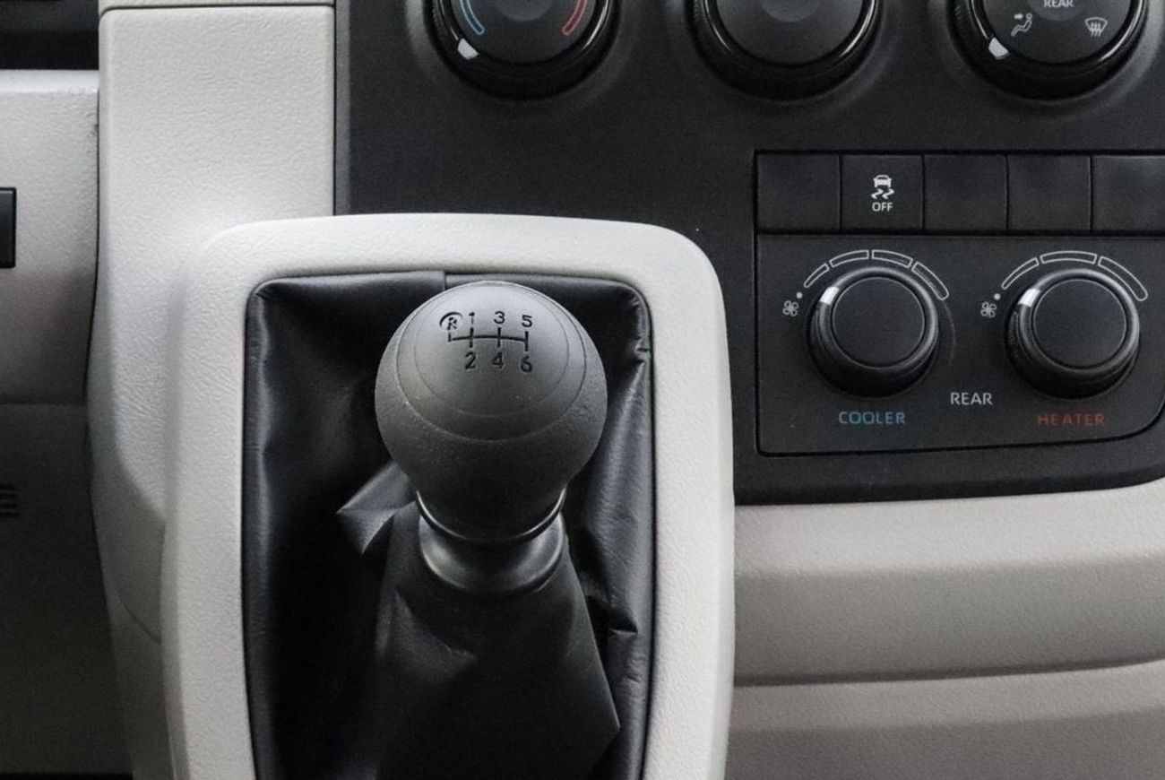 تويوتا هاياس GL -High Roof Commuter 3.5L M/T