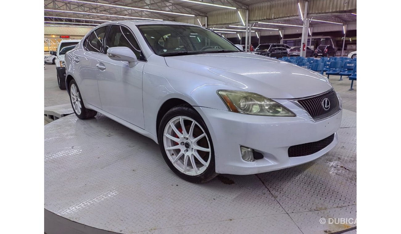 Lexus IS250 (Lot#: 1271)