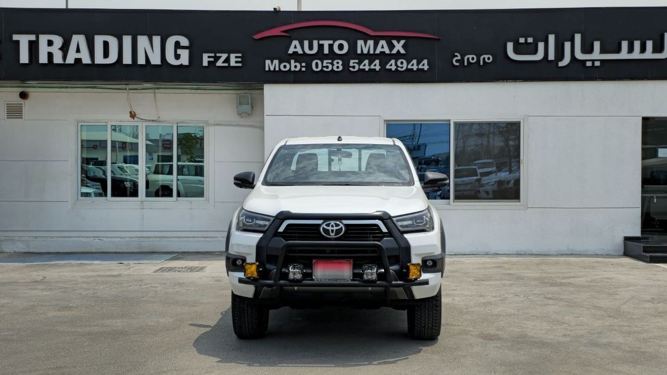 Toyota Hilux Adventure 4.0L AT Model Year 2024 Color White