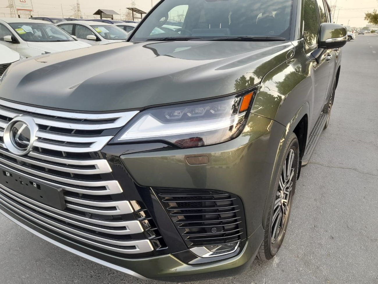 Lexus LX 500 Diesel Right-Hand drive sports luxury model top of the range with coolbox softdoor closing rear Ente