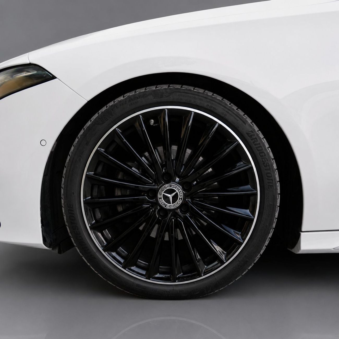 Mercedes Benz A200 STANDARD 2,011 P.M • Mercedes-Benz A 200 • 1 Year Warranty