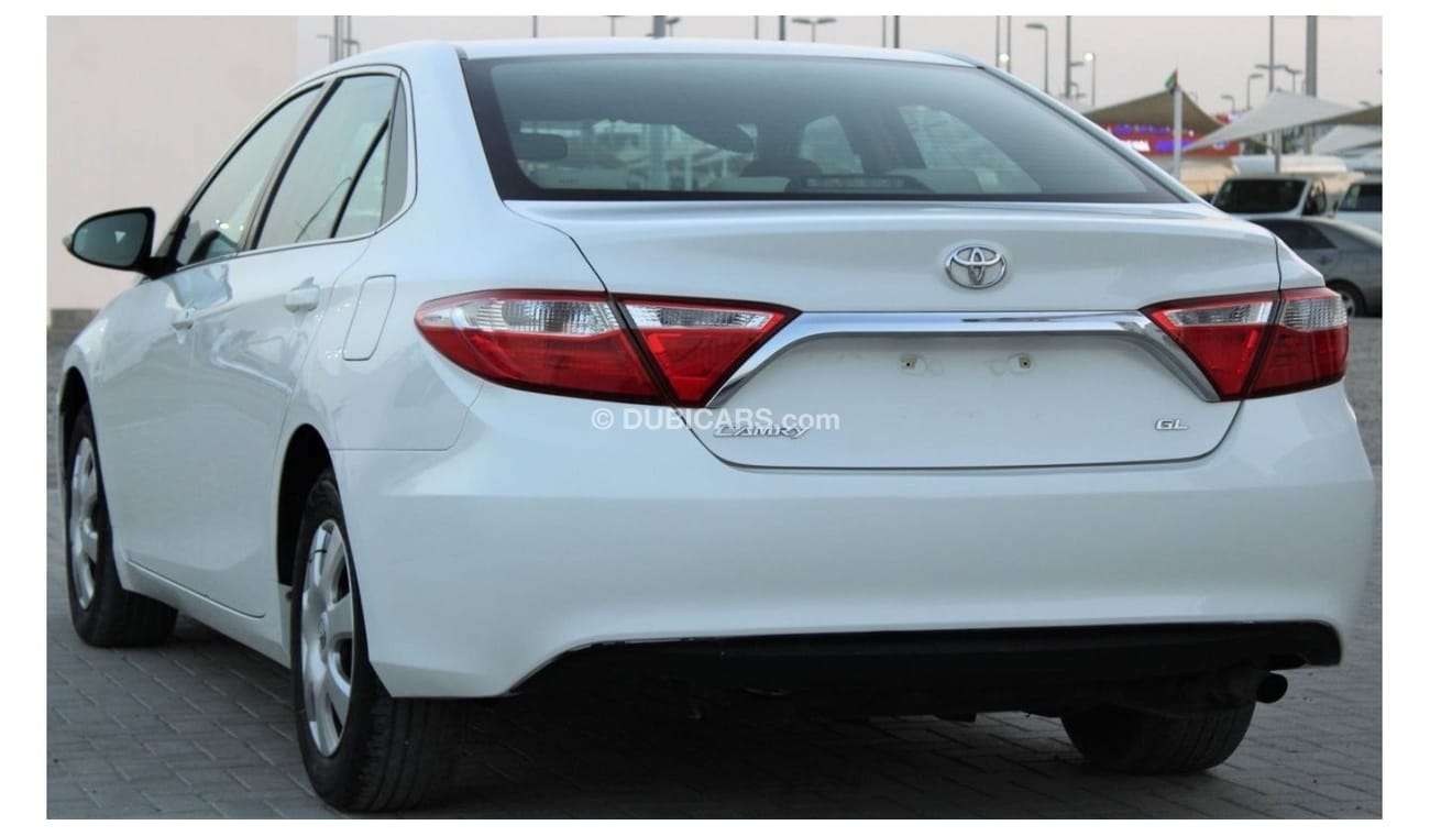 Toyota Camry GL GL GL Toyota Camry 2016 GCC in excellent condition without accidents