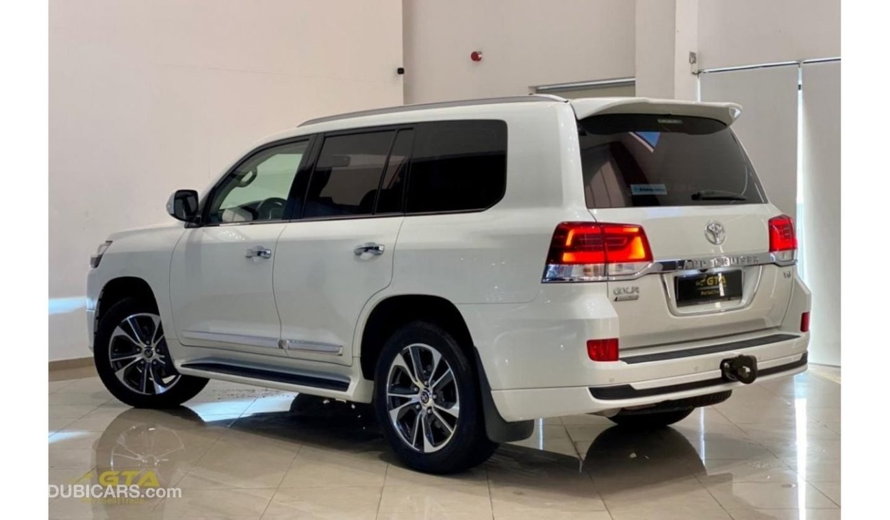 تويوتا لاند كروزر 2020 Toyota Land Cruiser V6 GXR Grand Touring, Toyota Warranty + Service Contract, Low KMs, GCC