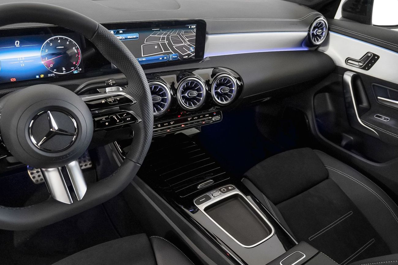 Mercedes-Benz CLA 200