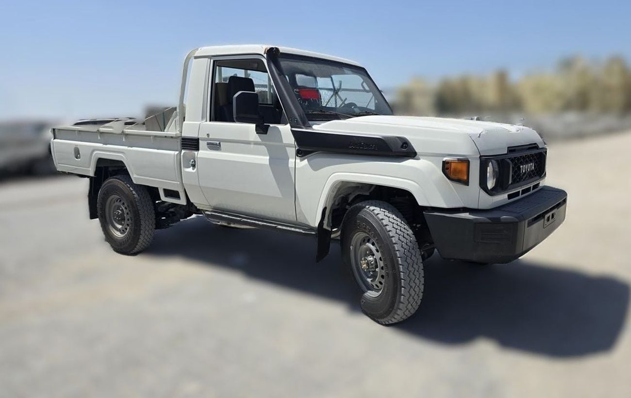 Toyota Land Cruiser Pick Up LC79 SC 4.2 MT 2025 P/W & diff lock