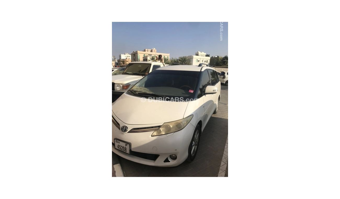 Toyota Previa mini van