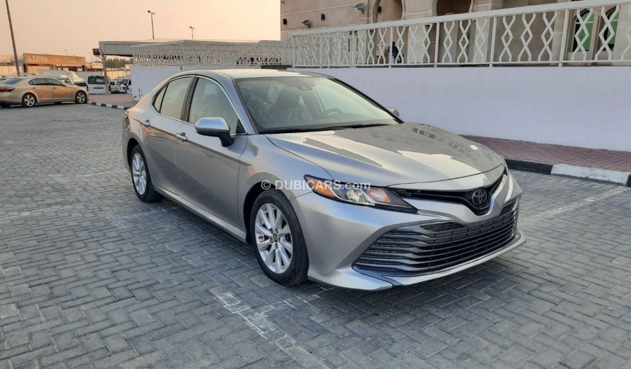 Used LE 2019 TOYOTA CAMRY 2019 for sale in Dubai - 565901