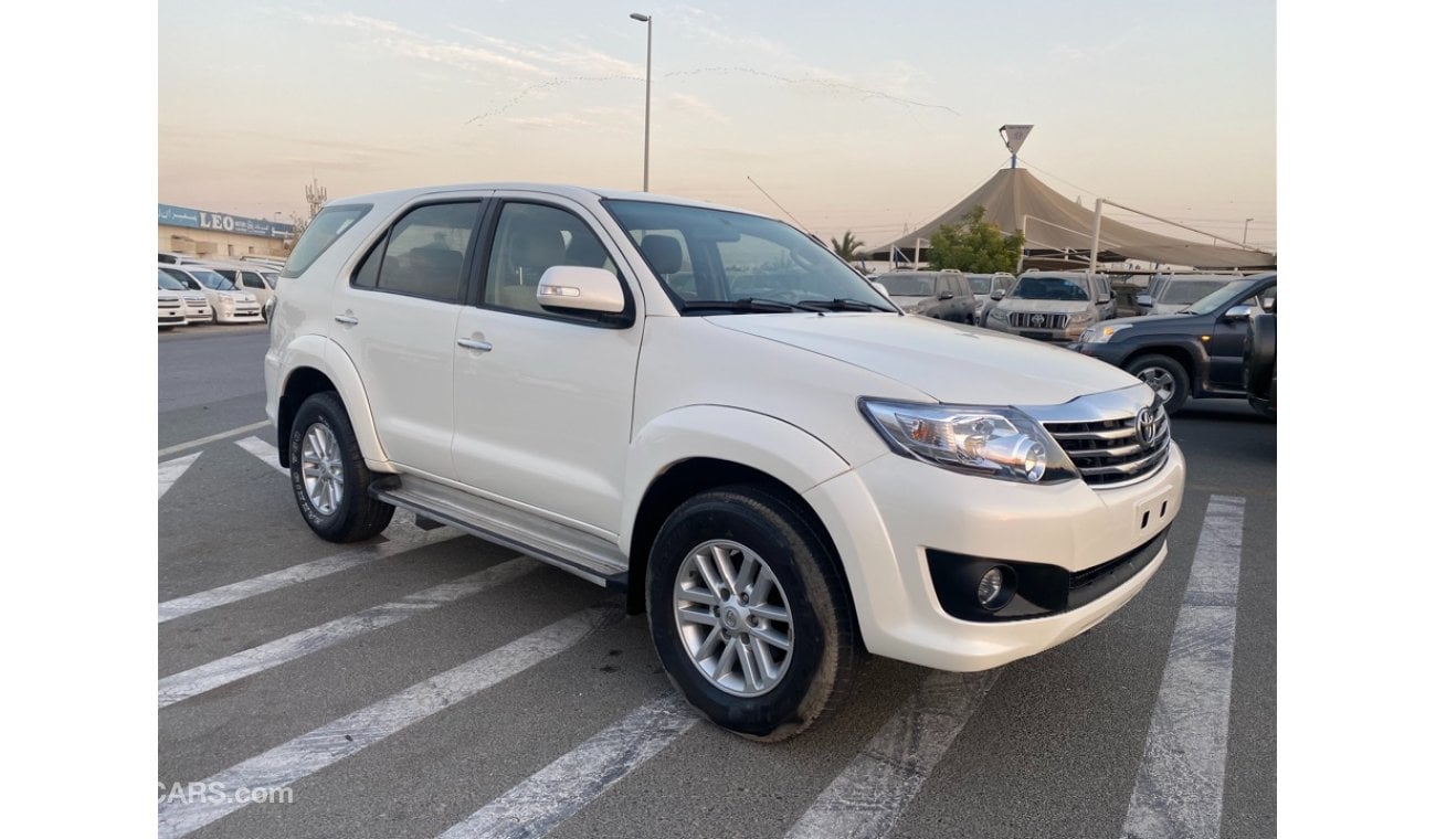 Toyota Fortuner 4x4 EXR AND ECO 2.7 V4 2013 GCC SPECIFICATION