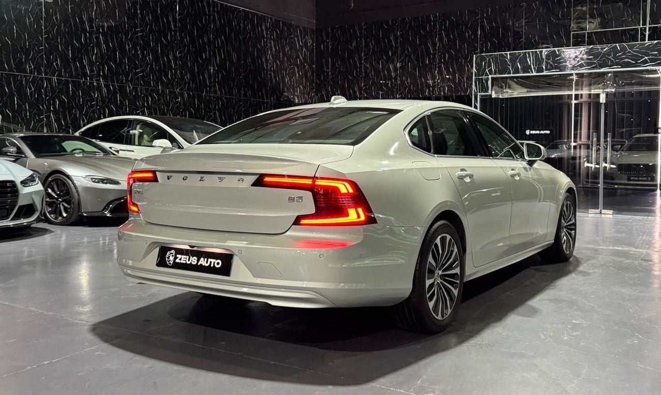 فولفو S90 Volvo S90 B5 | GCC | Original Paint | Well Maintained