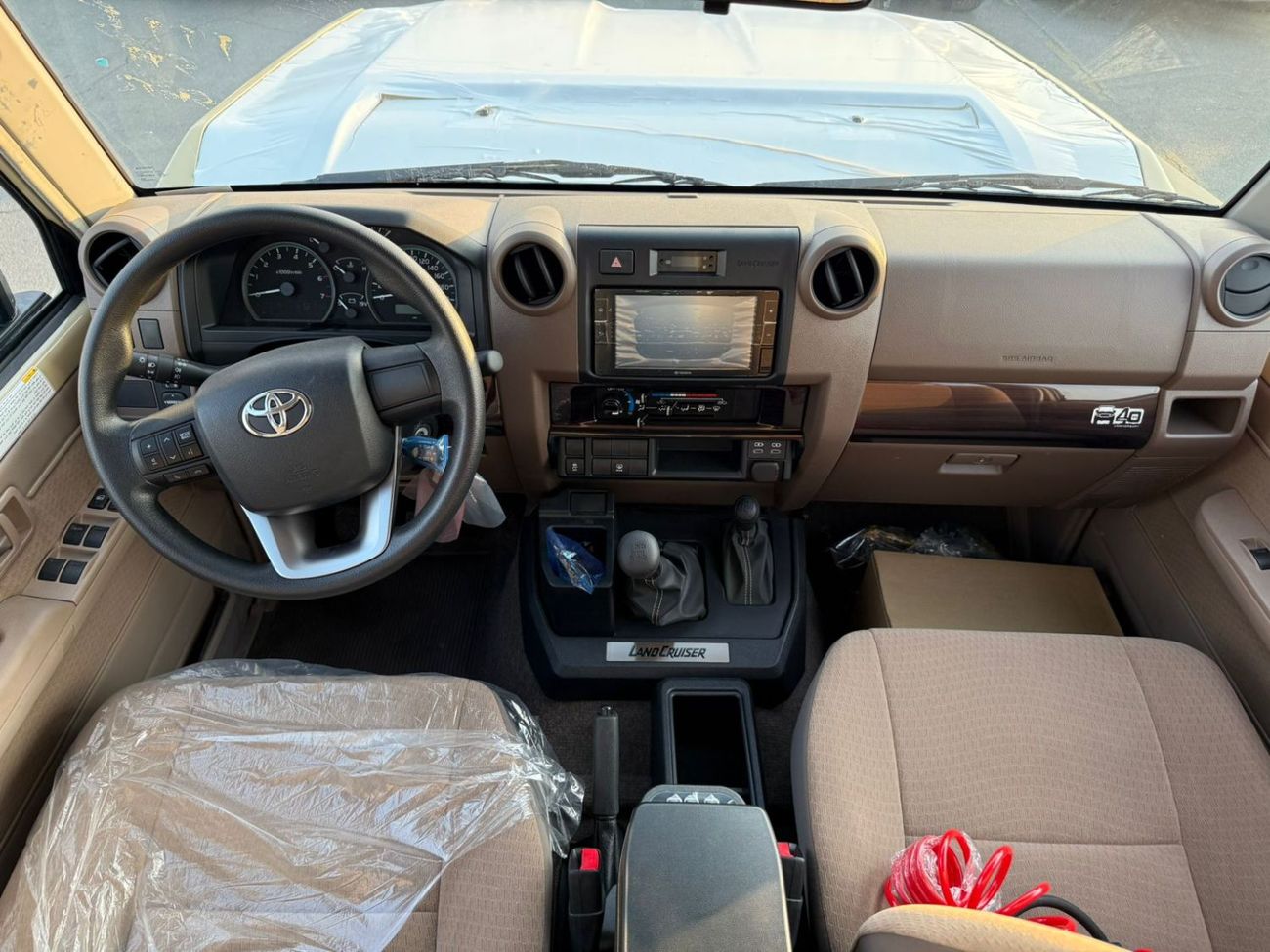 Toyota Land Cruiser 70 TOYOTA LC76 HARDTOP 5 DOORS 4.0L PETROL V6 MID OPTION M/T 2025 MODEL