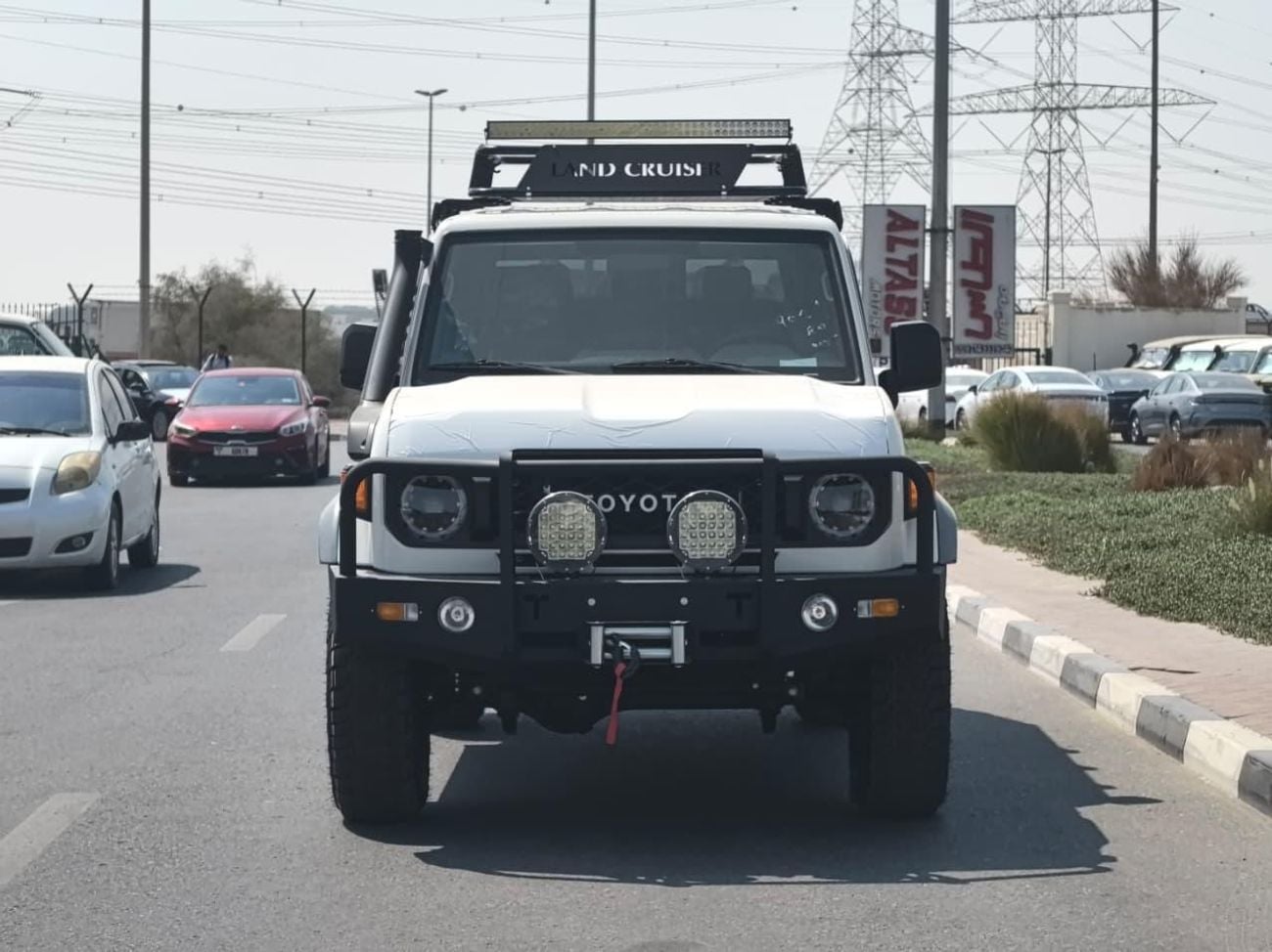 تويوتا لاند كروزر 70 LX | 4.2L V6 DIESEL | DVD CAMERA | LEATHER SEATS | MY2026