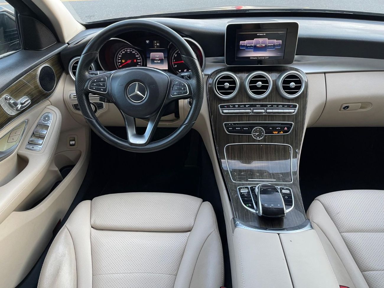 Mercedes Benz C300 AMG Pack 2.0L 2.0L V4 / C63 ///AMG KIT / IN PERFECT CONDITION / LOW MILEAGE
