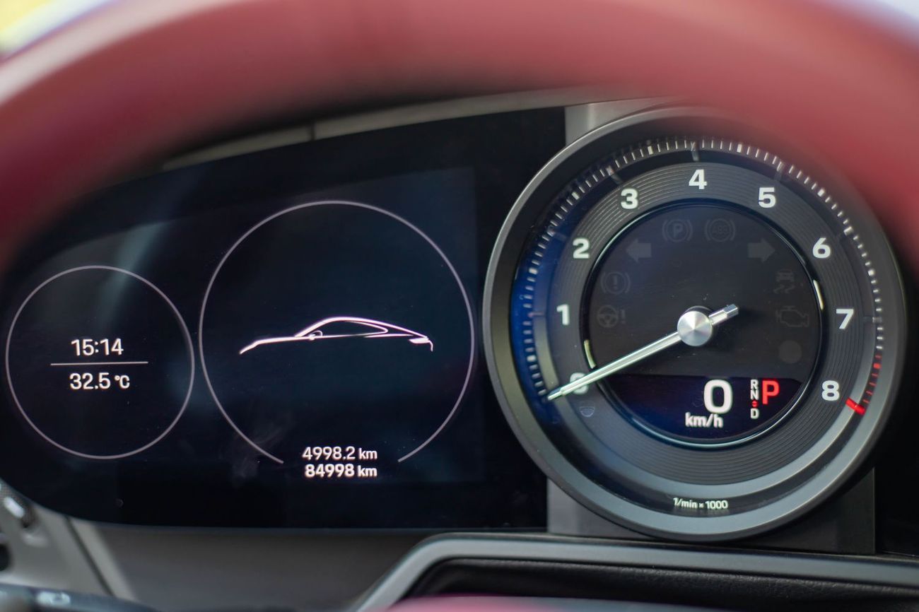 Porsche 911 Carrera 3.0L (444 HP) Coupe