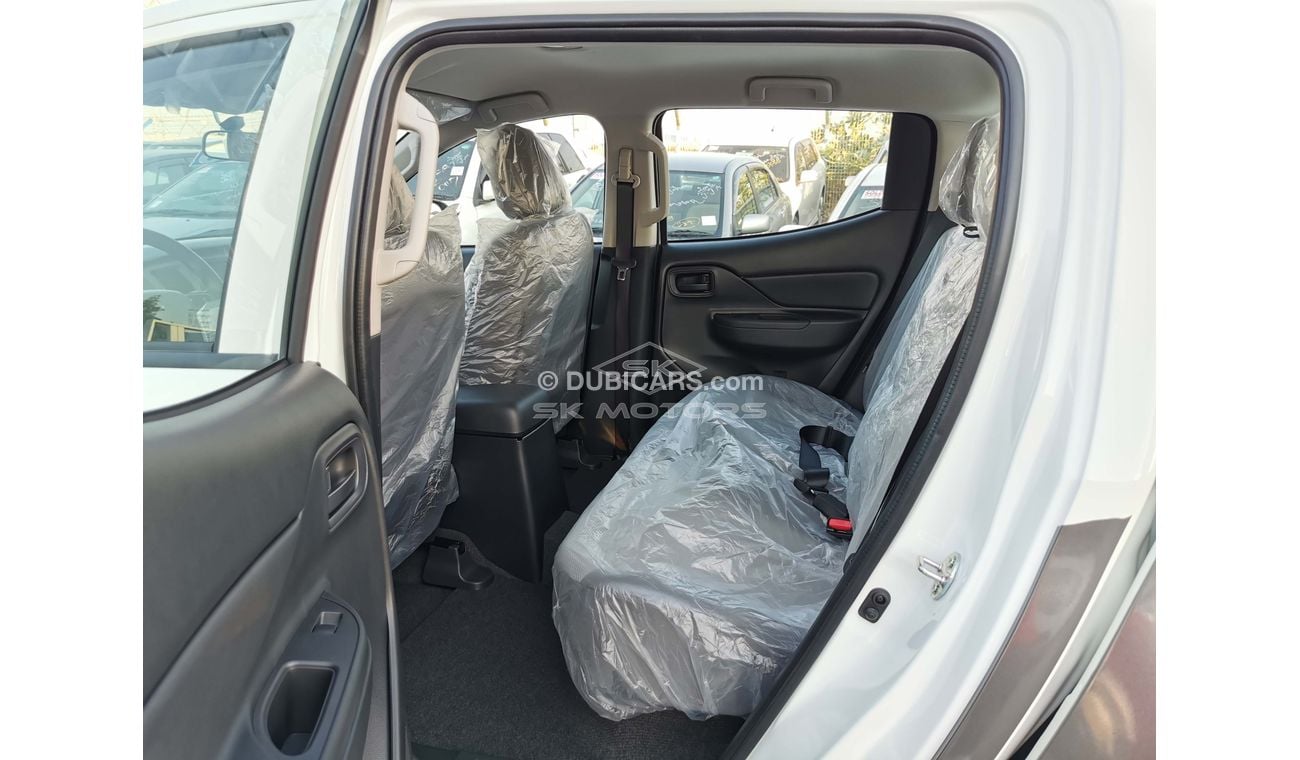 Mitsubishi L200 GLX, 2.4L Diesel, M/T, 4WD, Black Rims (Code # MLP07)