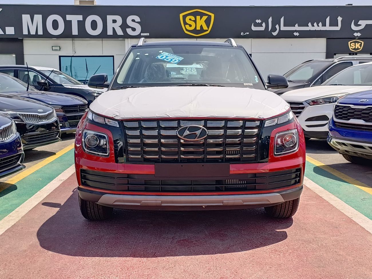 هيونداي فنيو Premier Plus Turbo/ 1.0L V4/ SUNROOF/ FULL OPTION (CODE # VEN10AF)