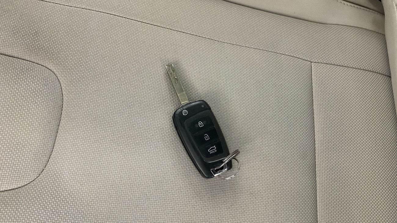 Hyundai Elantra Smart 1.6L Smart | Guaranteed Warranty | 0 Down Payment