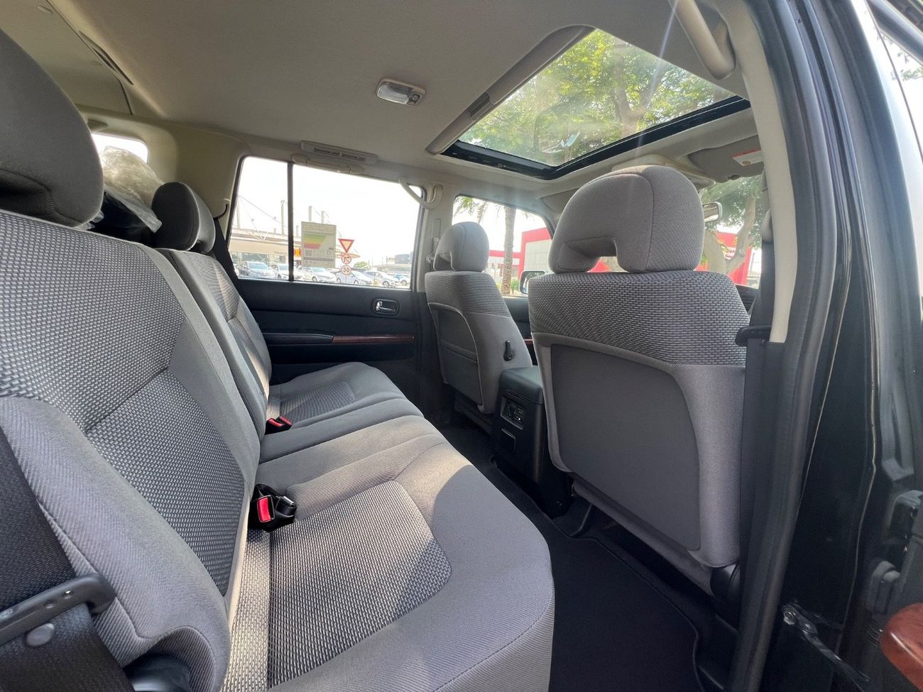 نيسان باترول سفاري Safari 4.8L M/T