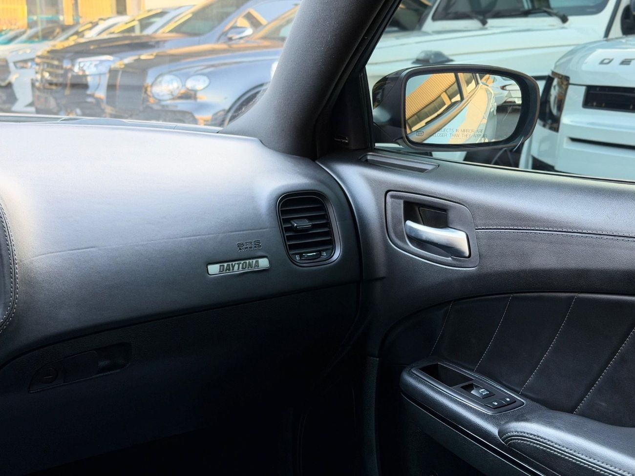 Dodge Charger SRT8 6.4L