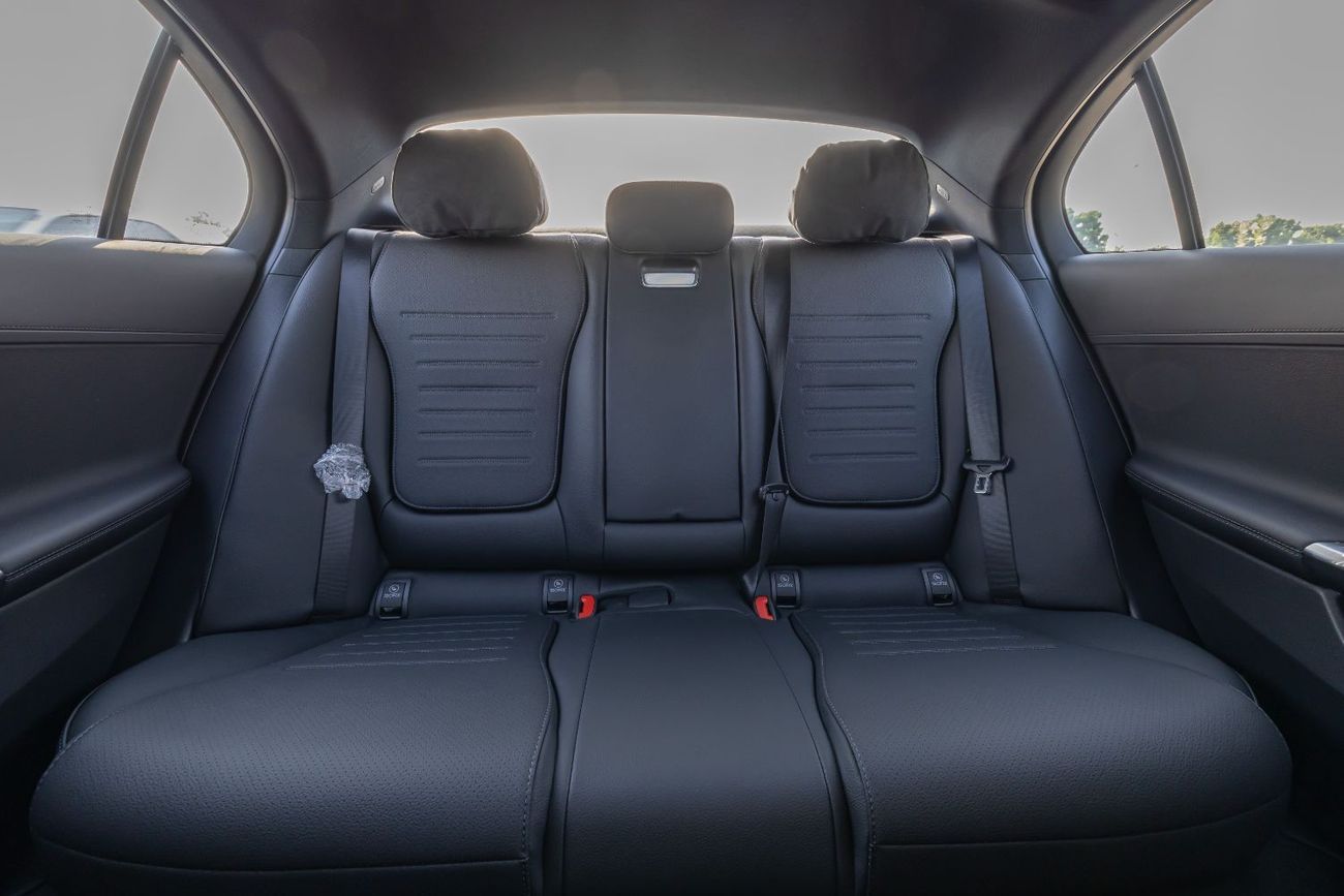 Mercedes-Benz C 200 MERCEDES BENZ C200L SPORT 1.5T FULL OPTION MODEL 2025