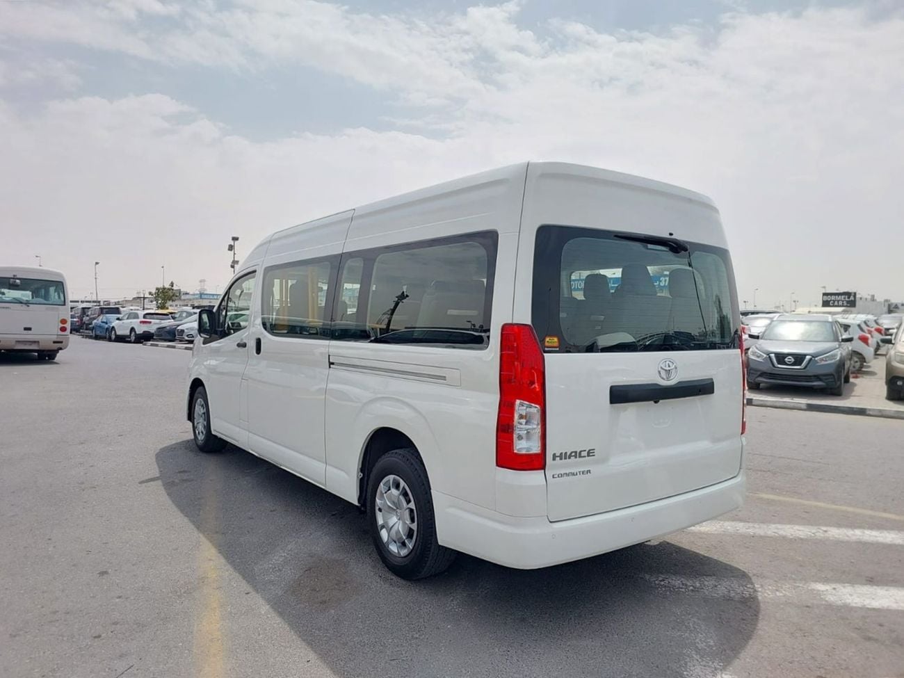 Toyota Hiace TOYOTA HIACE COMMUTER VAN RHD 2020 MODEL 2.8 L DIESEL AUTOMATIC(PM16665)