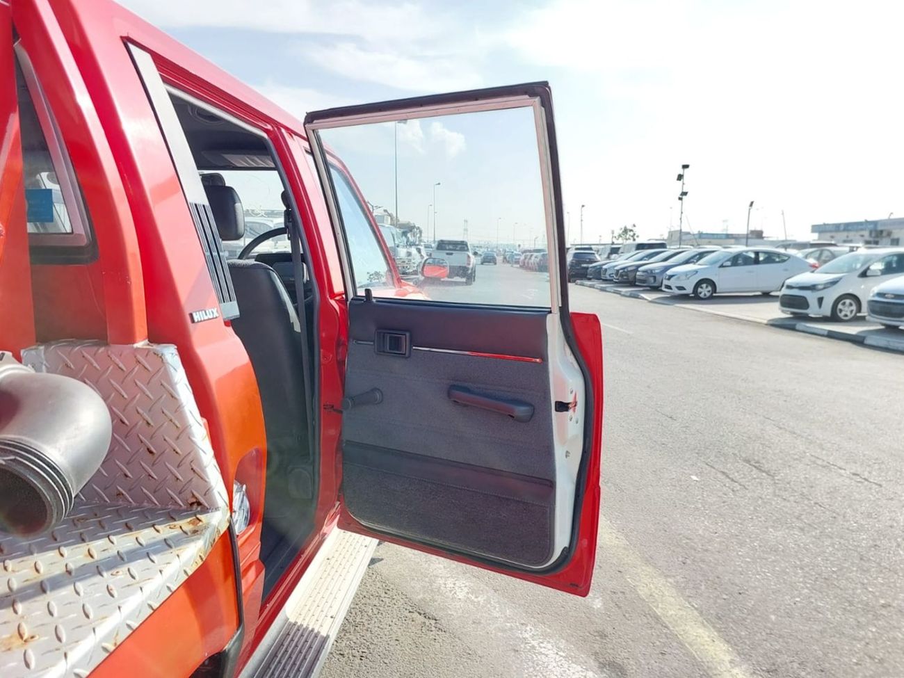 تويوتا هيلوكس TOYOTA HILUX PICKUP RHD 1987 MODEL 2.0 L PETROL MANUAL(PM19257)