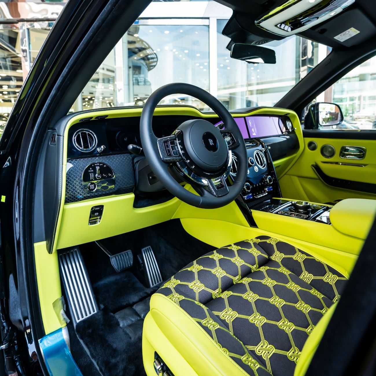 رولز رويس كولينان 2025 ROLLS ROYCE CULLINAN BLACK BADGE BRAND NEW