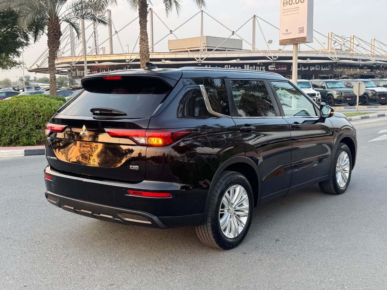 ميتسوبيشي آوتلاندر 2021 LIMITED PANORAMA FULL OPTION 2.4 LEATHER SEATS CANADA SPEC
