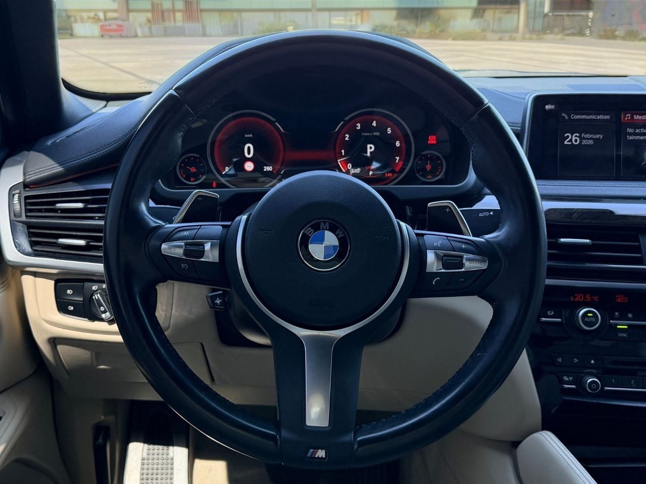 بي أم دبليو X6 AED 1,880 P.M | 0% DOWN PAYMENT | BMW X6 XDRIVE35I M KIT | AGENCY SERVICE HISTORY | 2019 | GCC SPECS