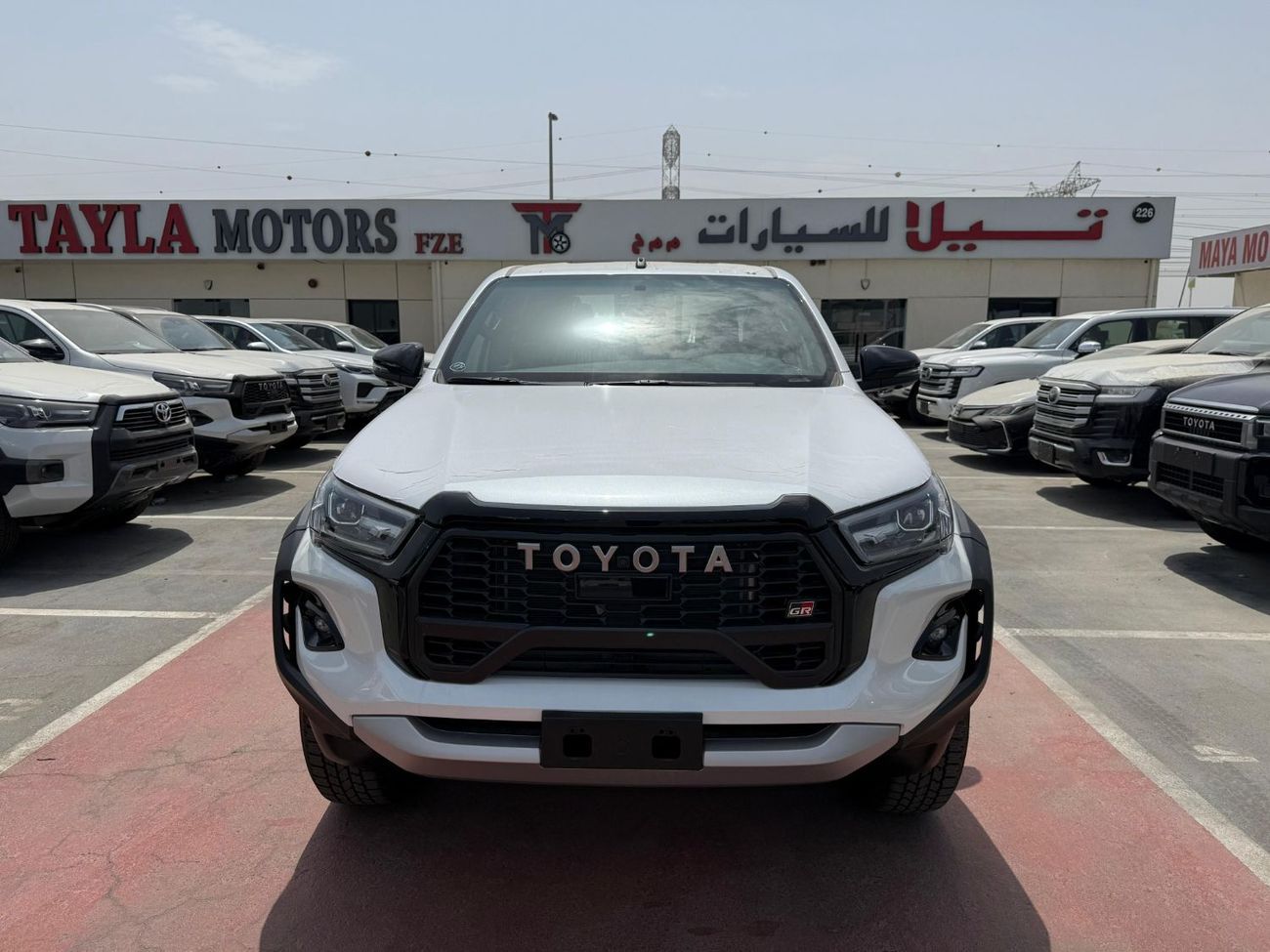 تويوتا هيلوكس TOYOTA HILUX GR SPORT 4.0L 2025