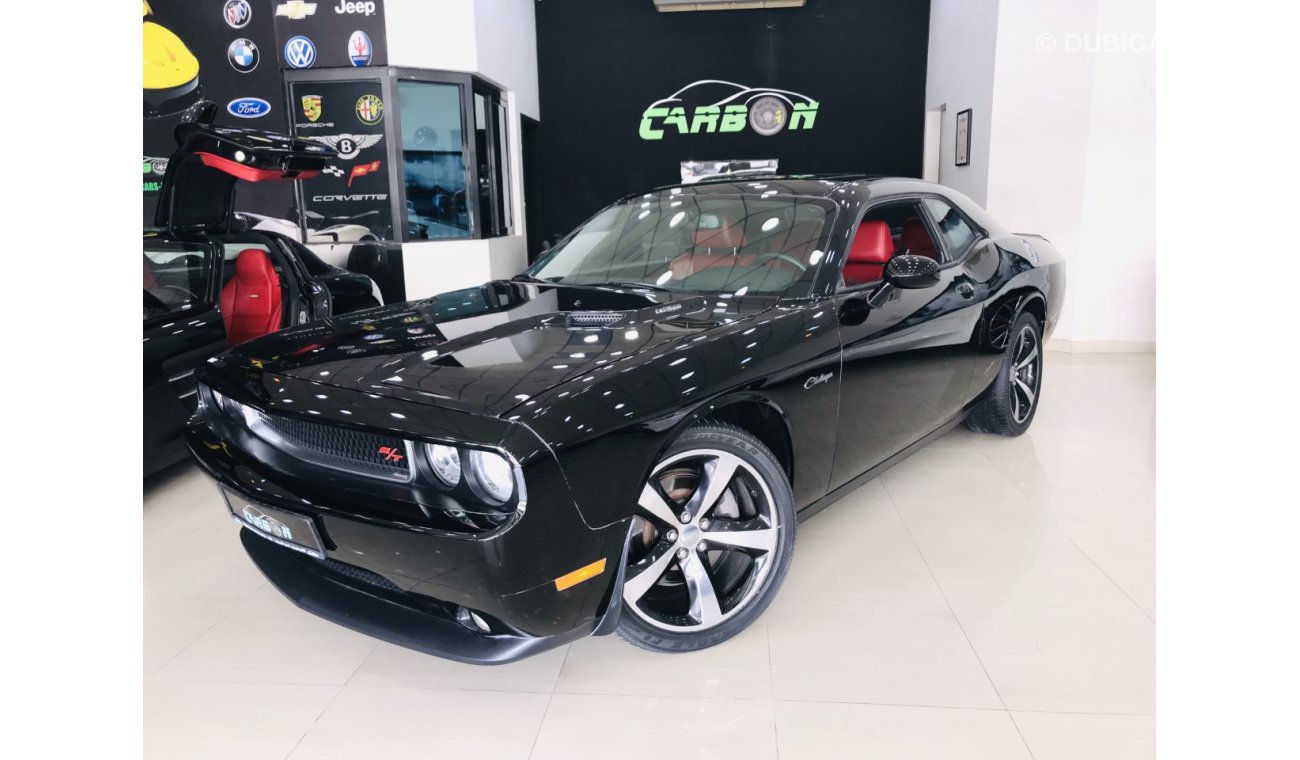 Dodge Challenger 5.7L HEMI R/T - 2014 - ONE YEAR WARRANTY - ( 900 AED PER MONTH )