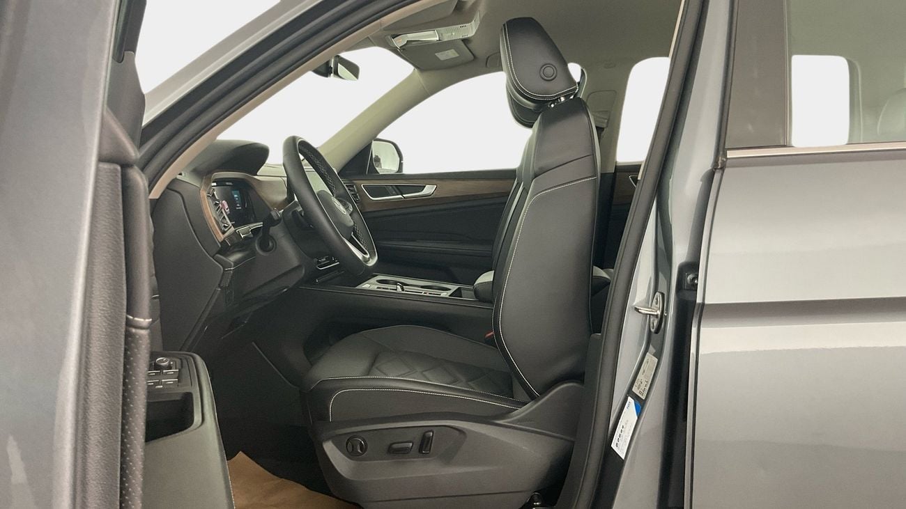 Volkswagen Teramont Trendline 2.0L Trendline | Guaranteed Warranty | 0 Down Payment