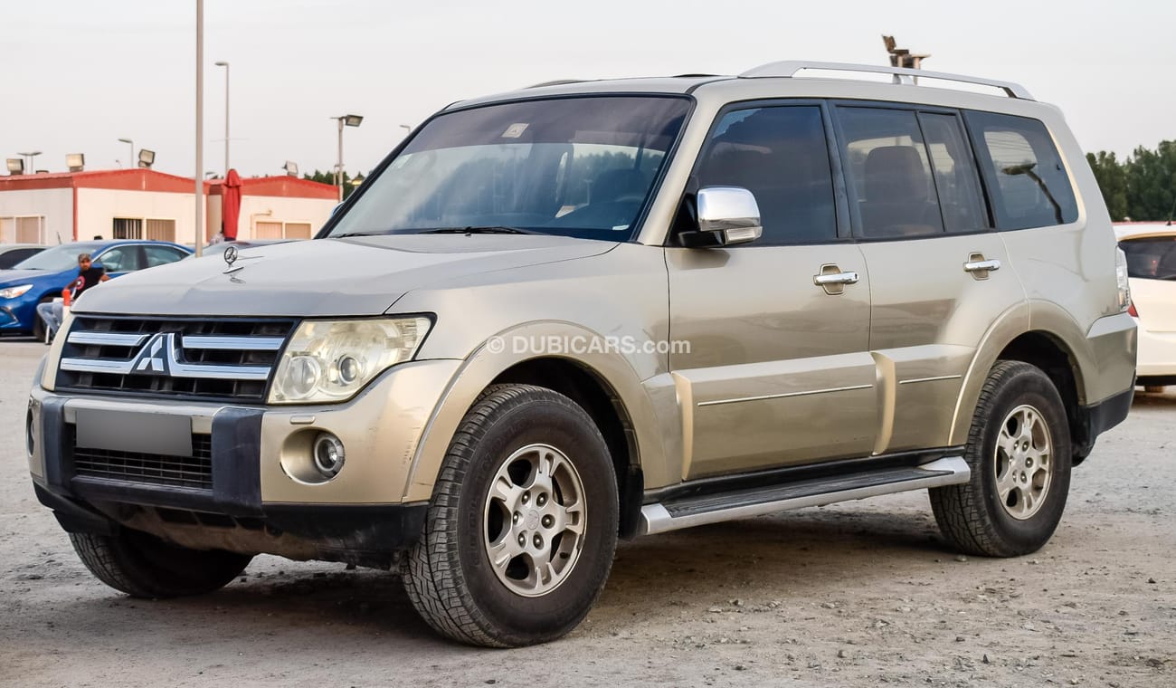 Mitsubishi Pajero GLS V6