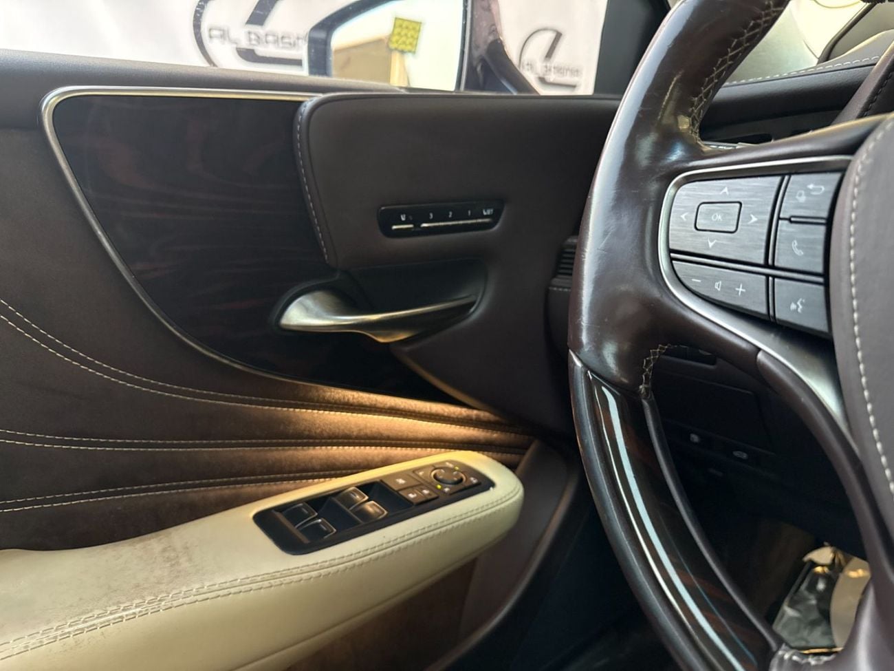 Lexus LS500 TITANIUM