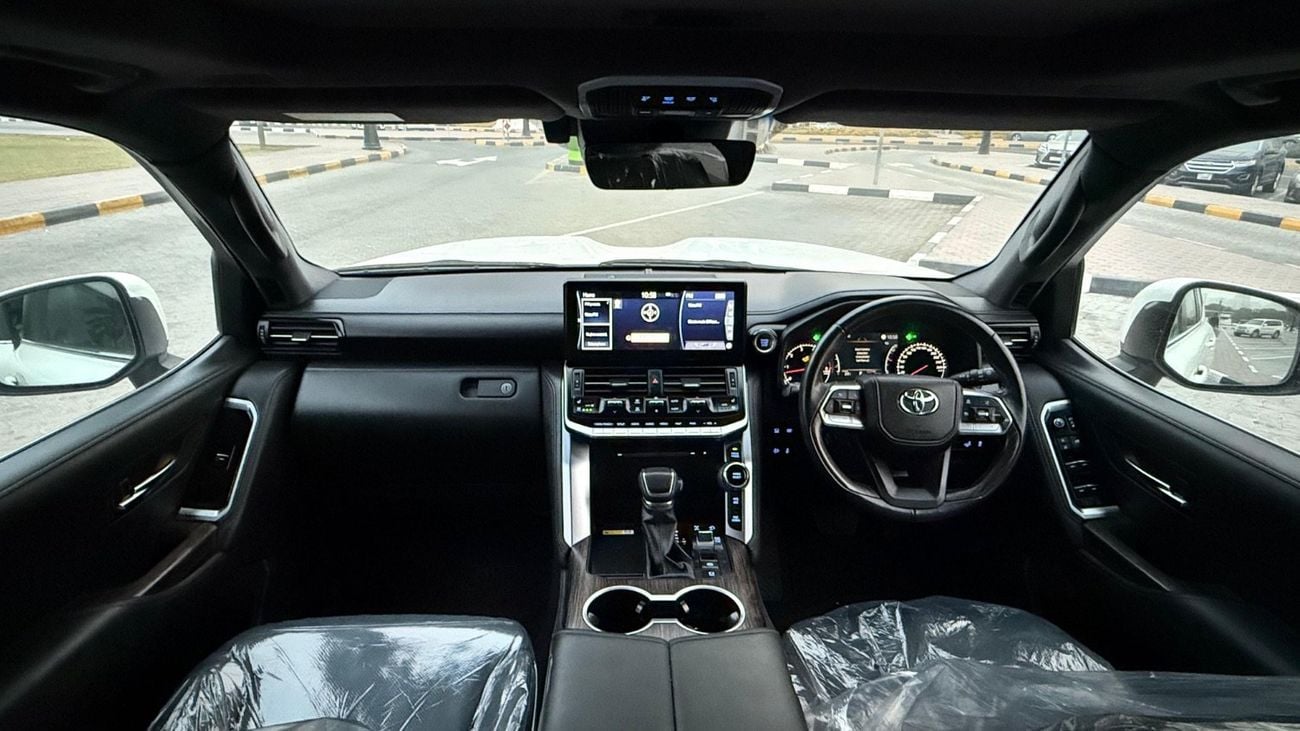 تويوتا لاند كروزر VX 3.3L