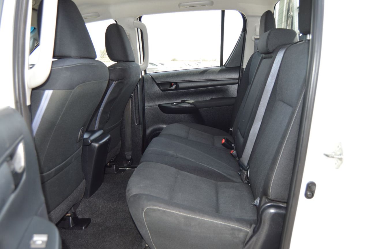 Toyota Hilux Double cabin 2.8L, perfect inside and outside