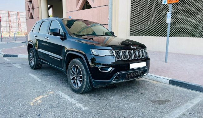 Jeep Grand Cherokee Jeep - Grand Cherokee // 2019 // Single Owner // Full Option - 99000 AED