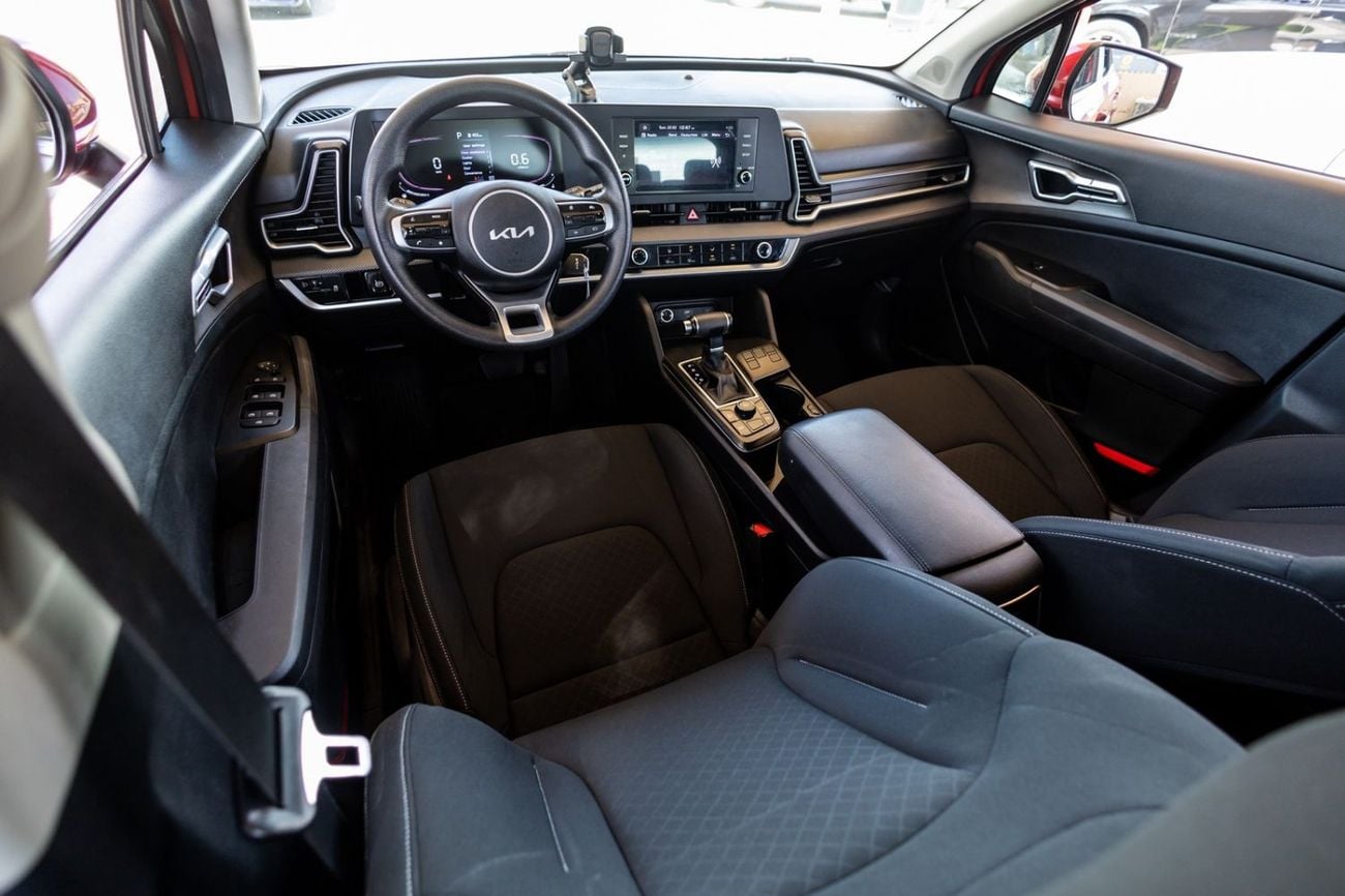 Kia Sportage EX 2.0L 2023 Kia Sportage EX GCC | Warranty for 1,014.00 AED monthly