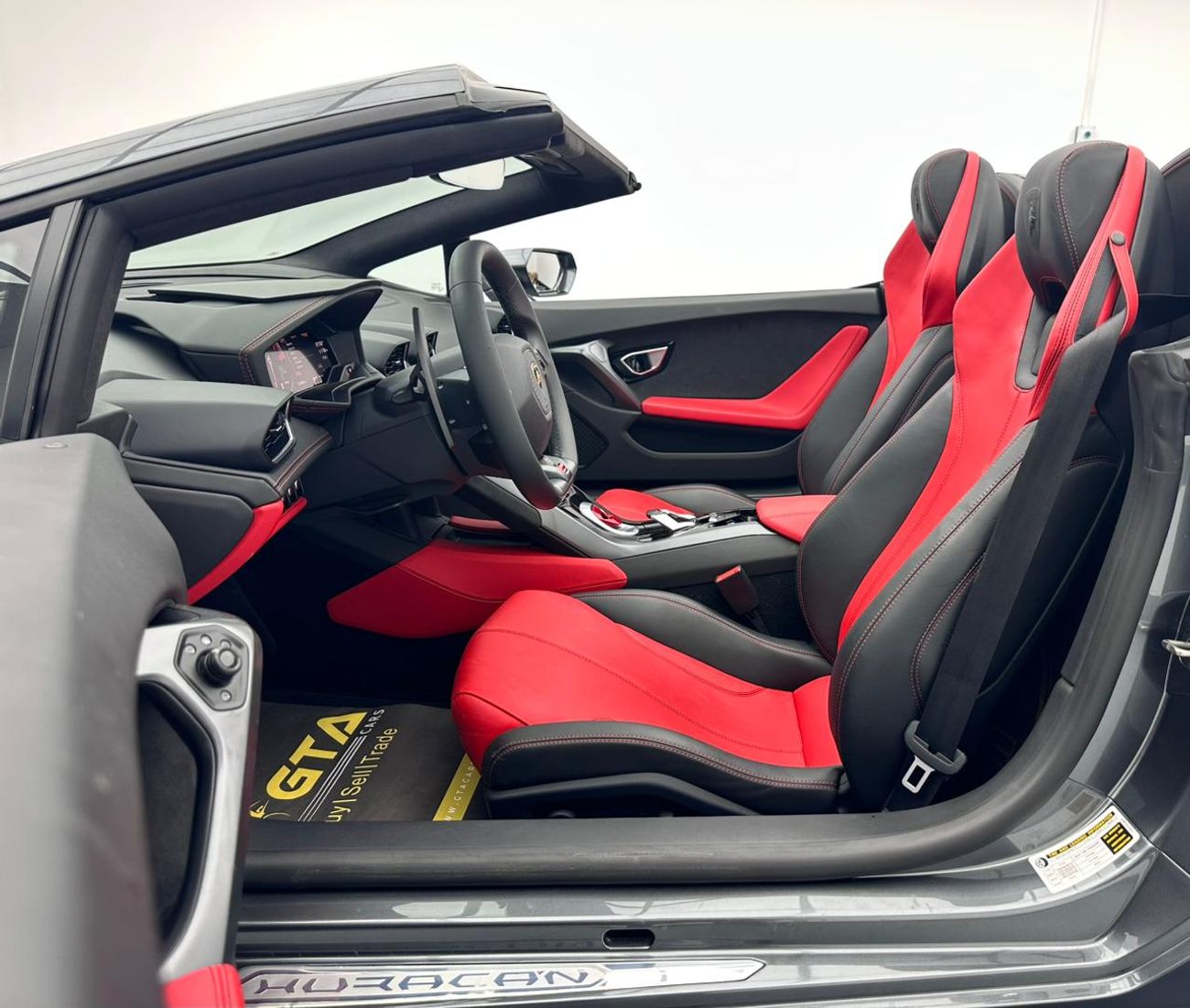 لامبورغيني هوراكان 2018 Lamborghini Huracan LP-580-2 Spyder, One Year Unlimited KM Warranty, Lamborghini Full Service H