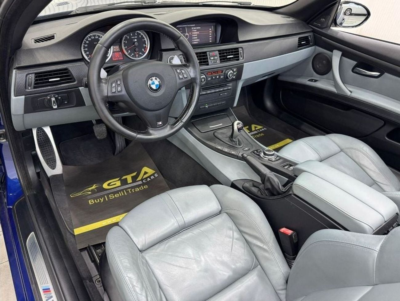 بي أم دبليو M3 2011 BMW M3 Convertible E93 (Lemans Blue Color), Full Service History, Excellent Condition, GCC