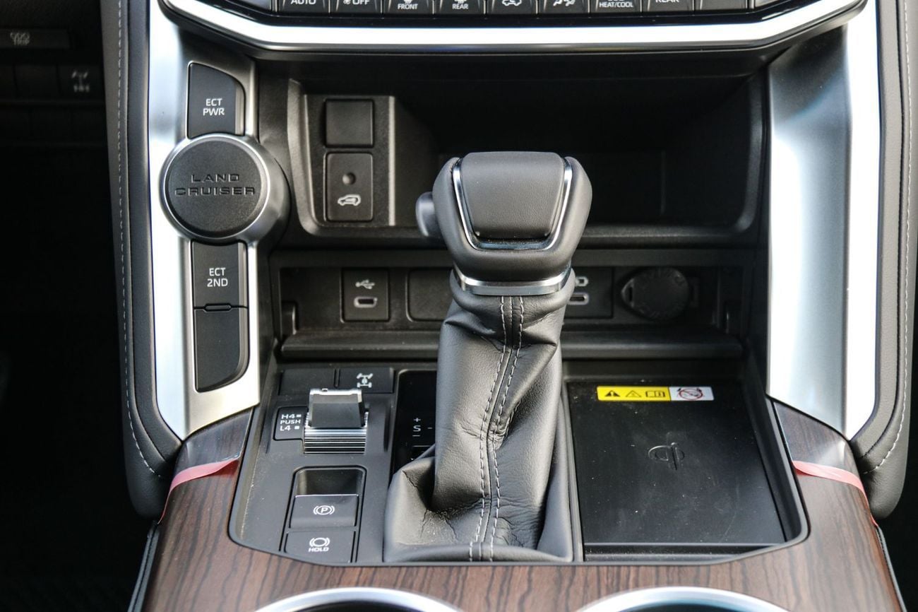 تويوتا لاند كروزر GXR 4.0L LAND CRUISER GXR V6 4.0 Mid option 2026