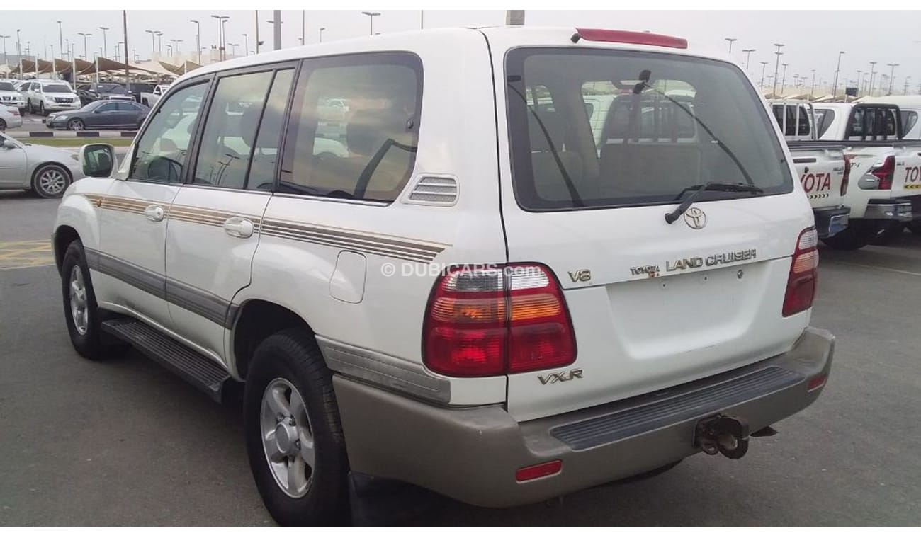تويوتا لاند كروزر تويوتا لاند كروزر وي اكس ار ٢٠٠٠ خليجي
