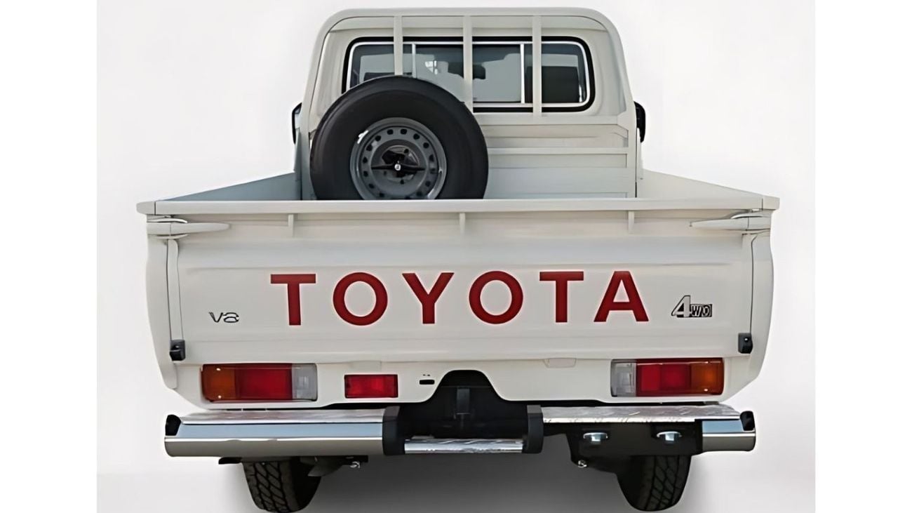 تويوتا لاند كروزر بيك آب تويوتا LC 79 بيك اب كابينة واحدة 4.5 لتر V8 ديزل موديل سنة 2024 اللون أبيض